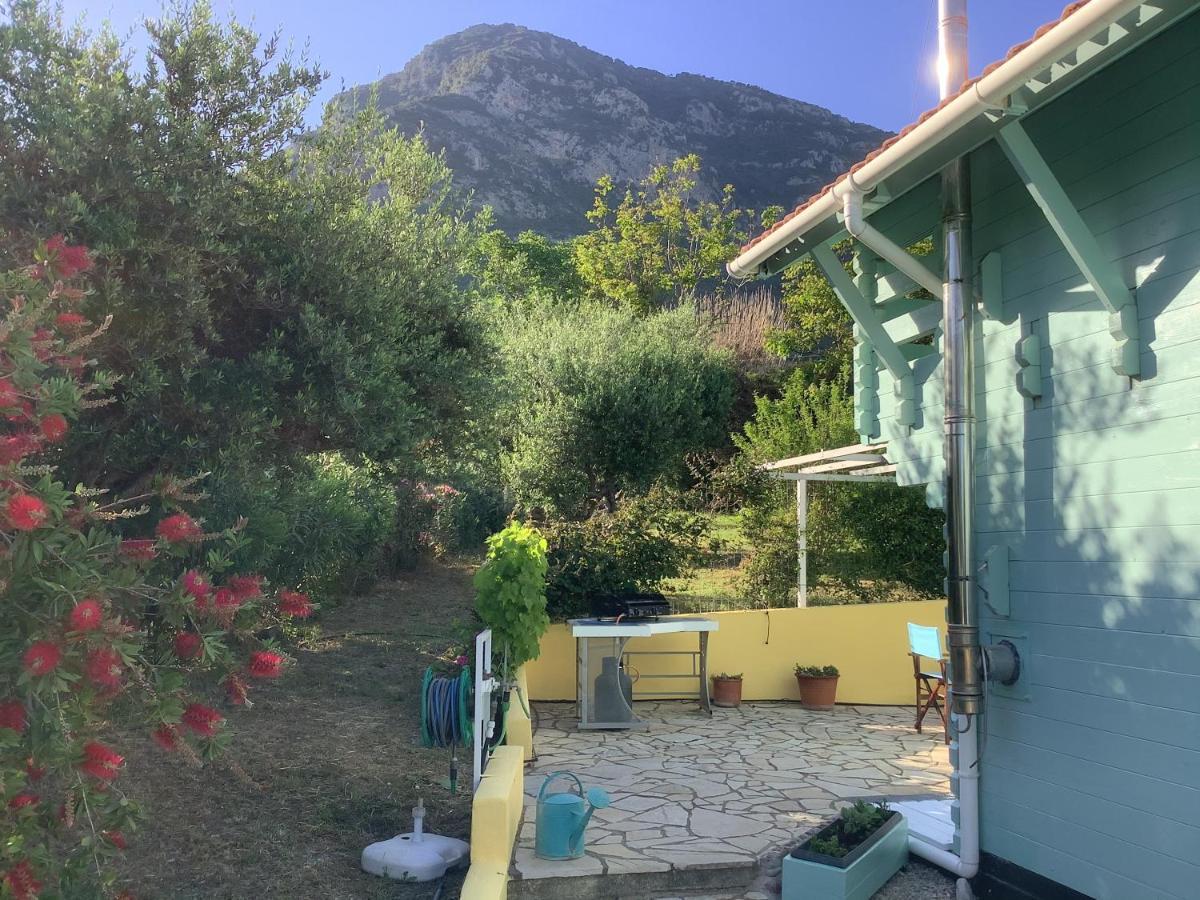 The Cabin, Kyparissia Buitenkant foto